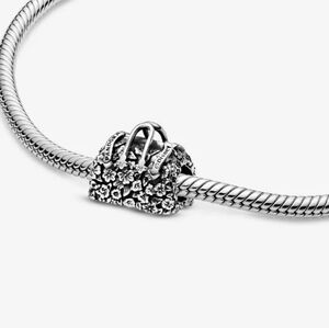 Disney X Pandora Mary Poppins Flower Bag Silver Charm